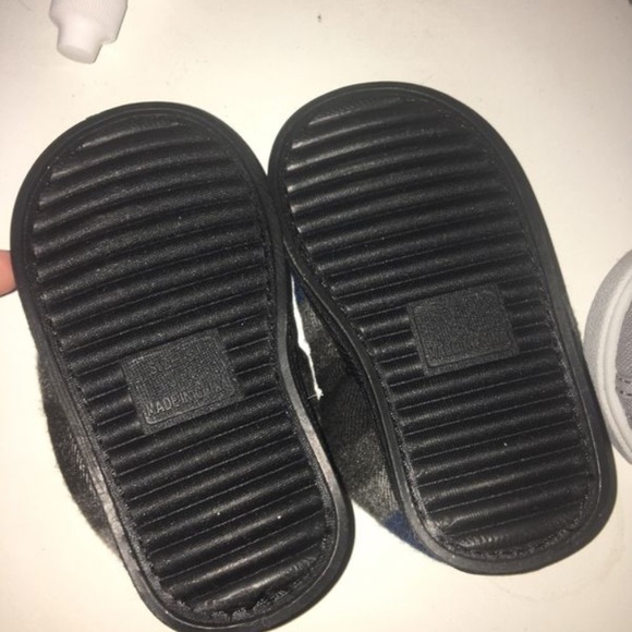 Baby Boy Slippers - Picture 3 of 3